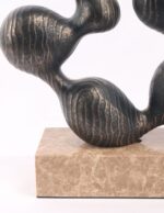 Velora Loop sculpture - Image 3